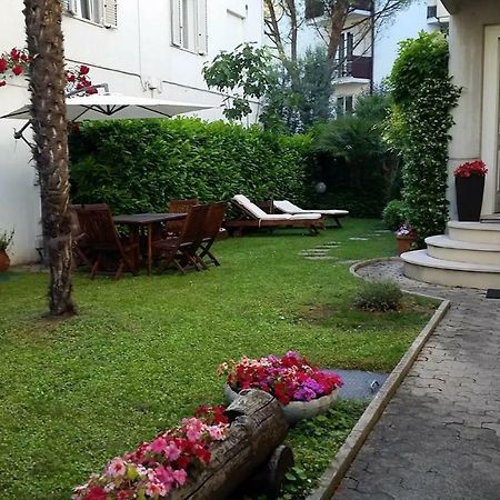 مبيت وإفطار بيزارو A Casa Di Clo المظهر الخارجي الصورة